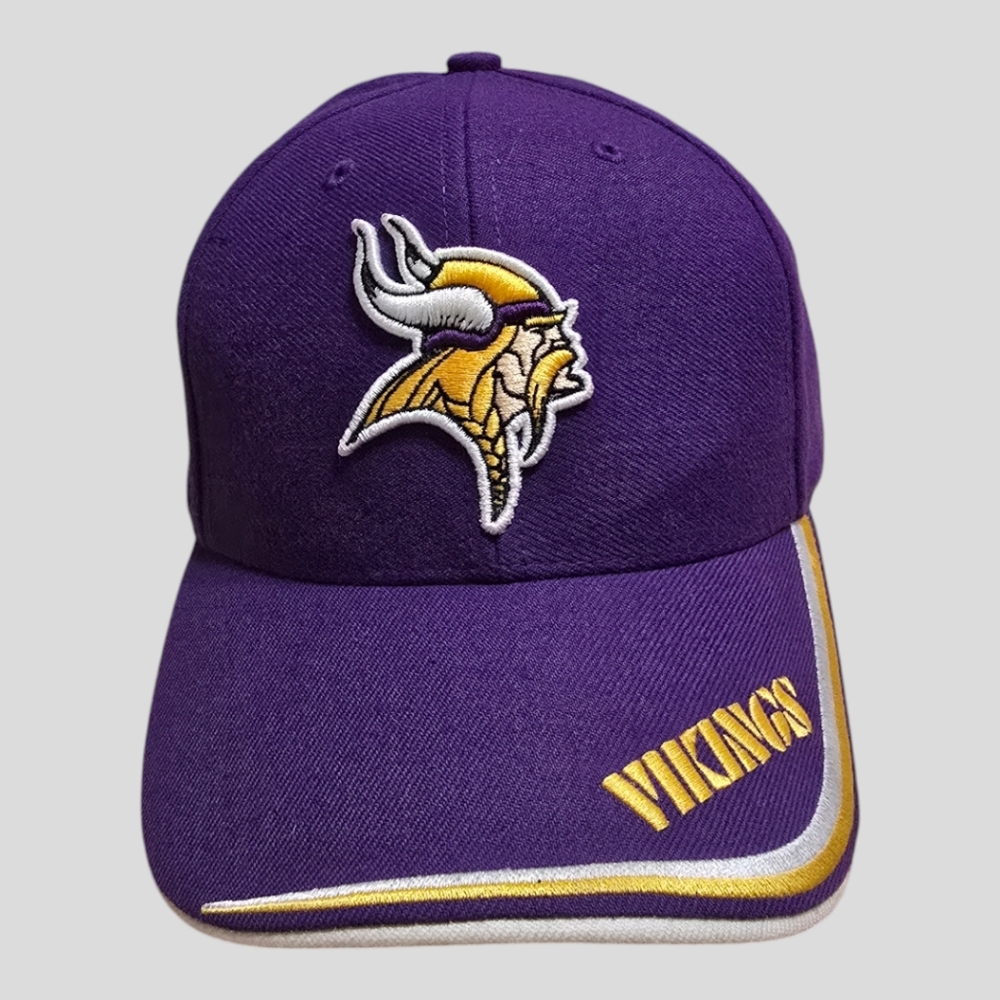 NFL Game Day Minnesota Vikings Hat Cap One Size Purple Embroidered Logo Vintage